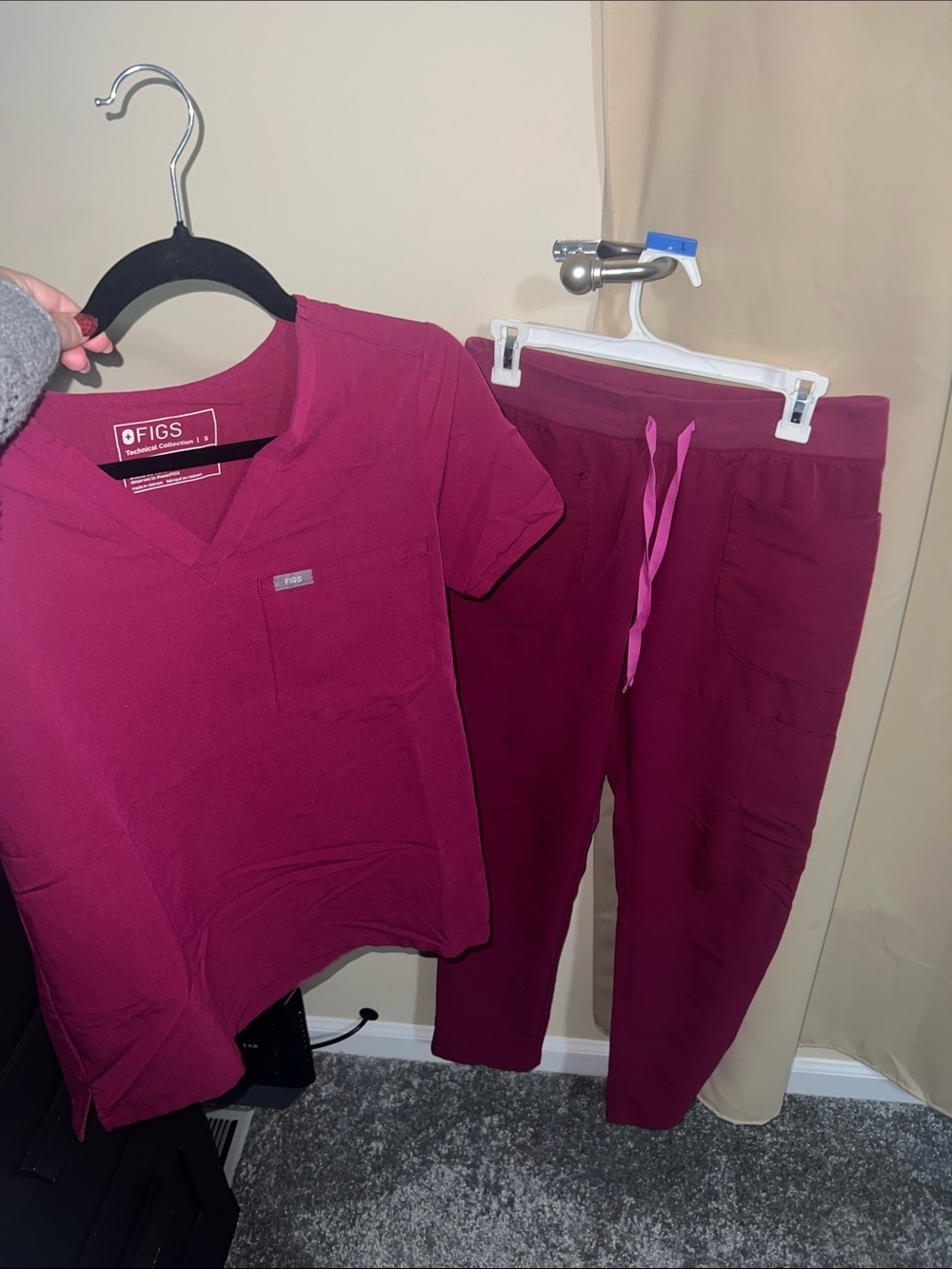 Figs set - Berry colored - unsure of the official name but it’s like a Magenta?